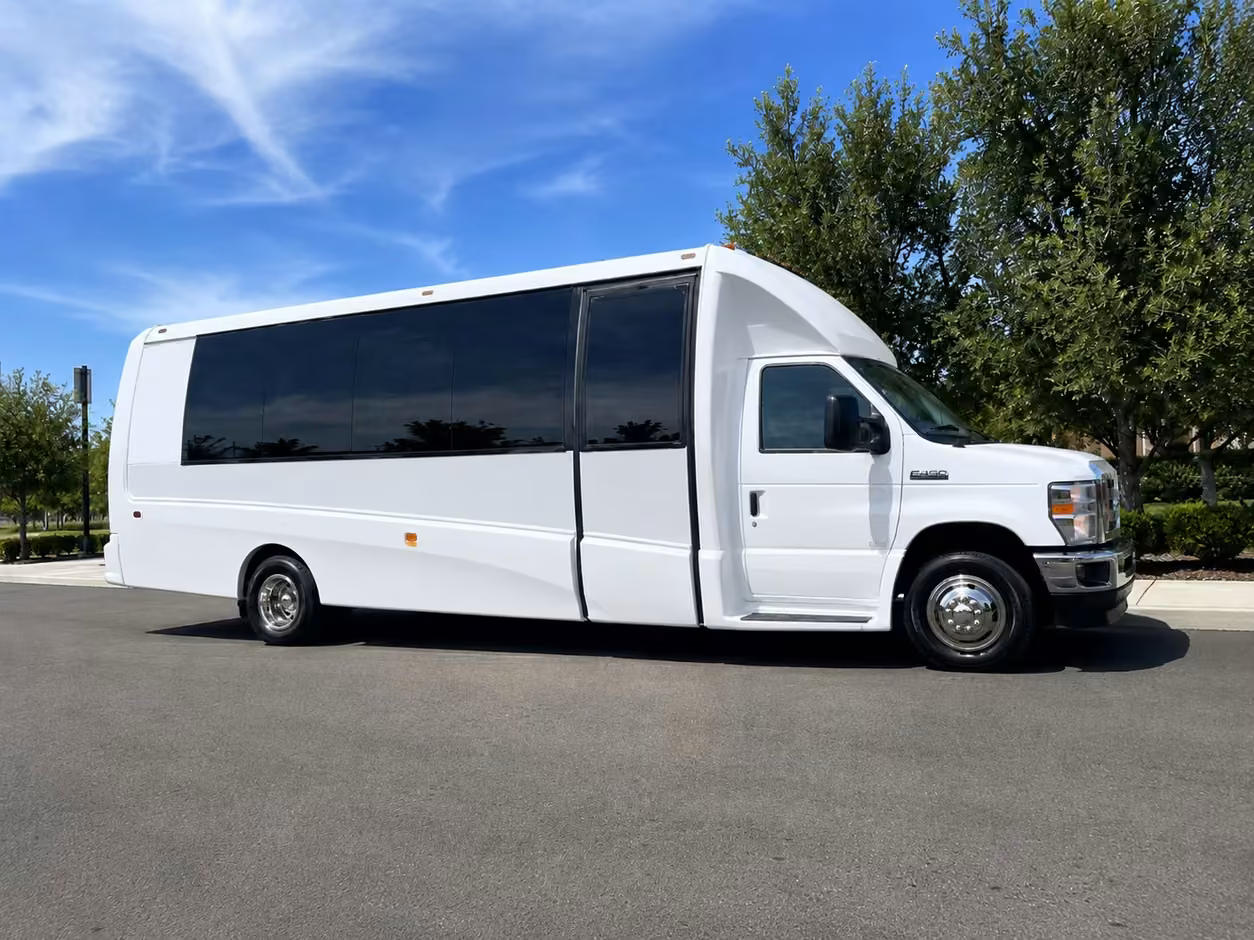 15 35 passenger minibus