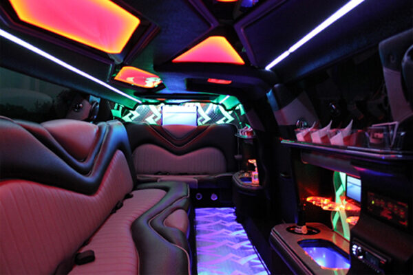8 Person Chrysler 300 Limo Rental Key West